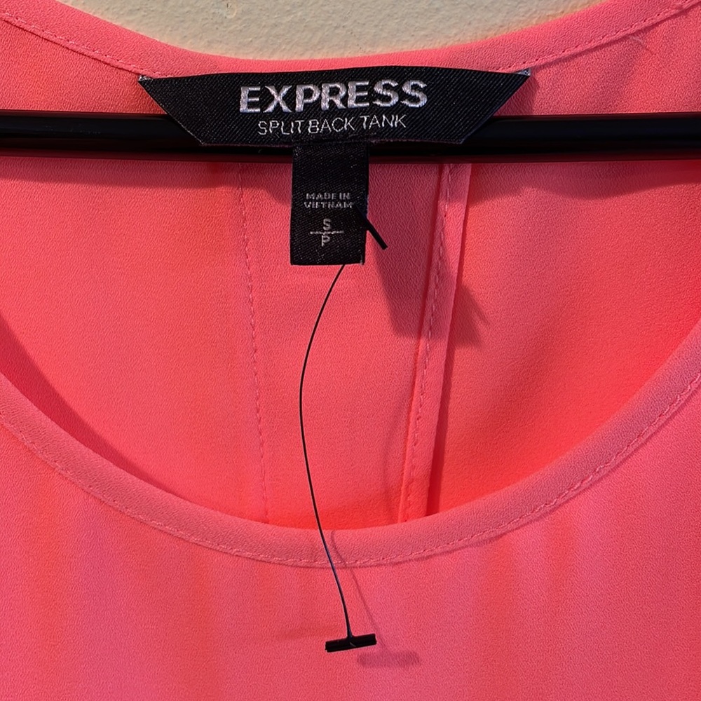[NWOT] Express Split Back Tank - Picture 4 of 4